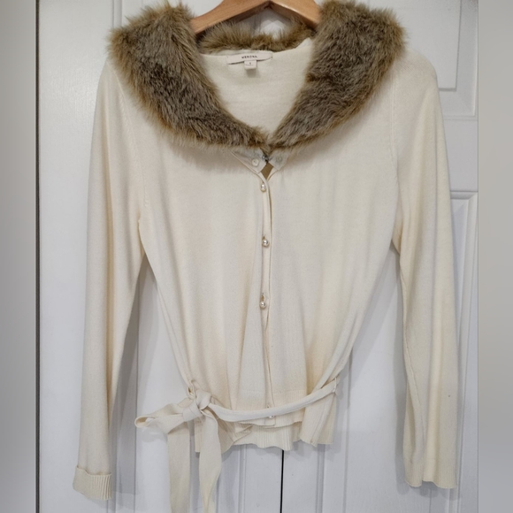 Merona Women's size S Ivory Pearl Button Cardigan with Removable Fur Collar - Picture 2 of 7